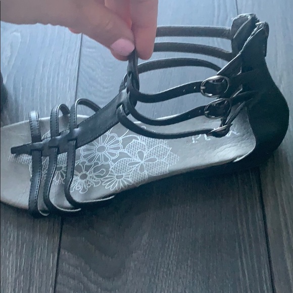 Sandals - Picture 2 of 2